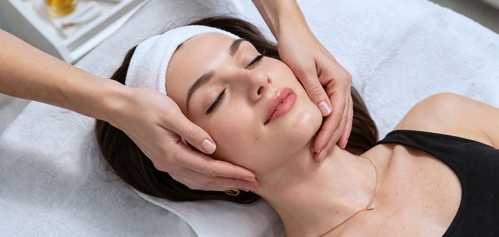 masaż twarzy Szczecin Luxor Lasers zabieg pielęgnacyjny